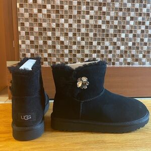 UGG Mini Bailey Button Gem boots
